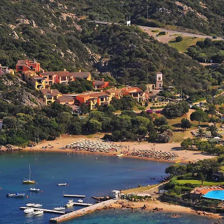 바가글리노 이 지아르디니 디 포르토 세르보 4*