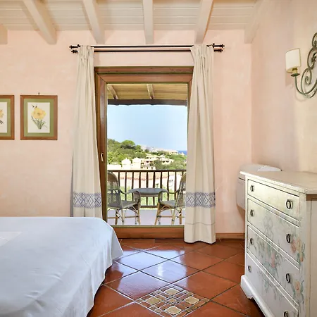 호텔 바가글리노 이 지아르디니 디 포르토 세르보 4*